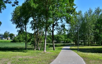 Gājēju un velobraucēju celiņa būvdarbi no Jēkabpils Pils mikrorajona uz Varoņu ielu