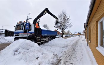 Jēkabpilī uzsākti sniega izvešanas darbi