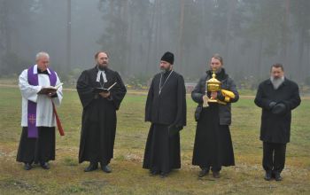 Jēkabpils pilsētas kapos notikusi jauno apbedījumu teritorijas iesvētīšana