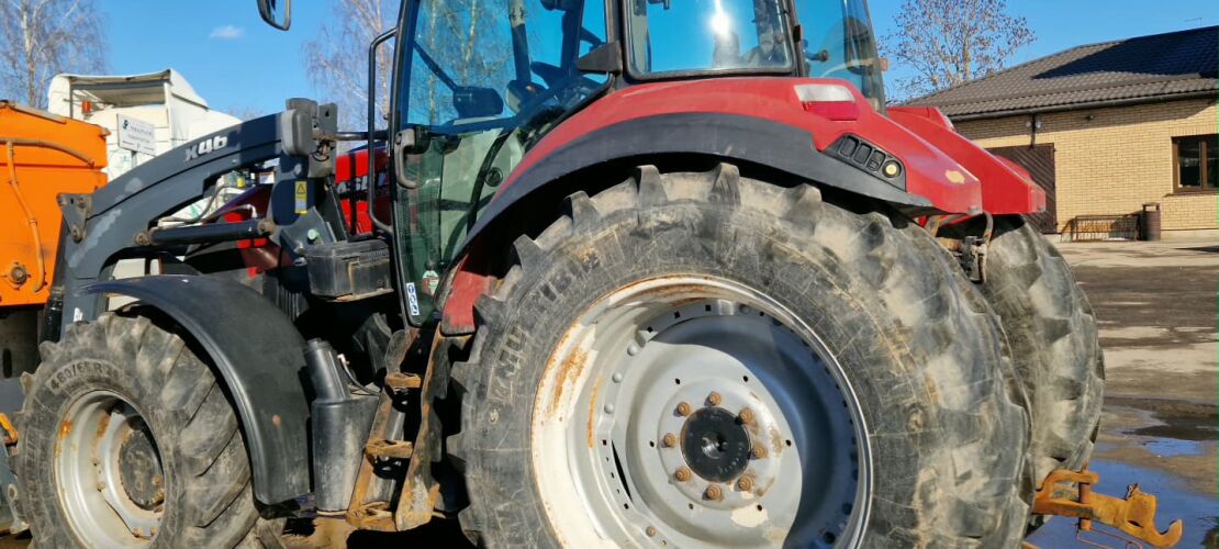 TRAKTORA CASE IH FARMALL 105U , T619LE, IZSOLE